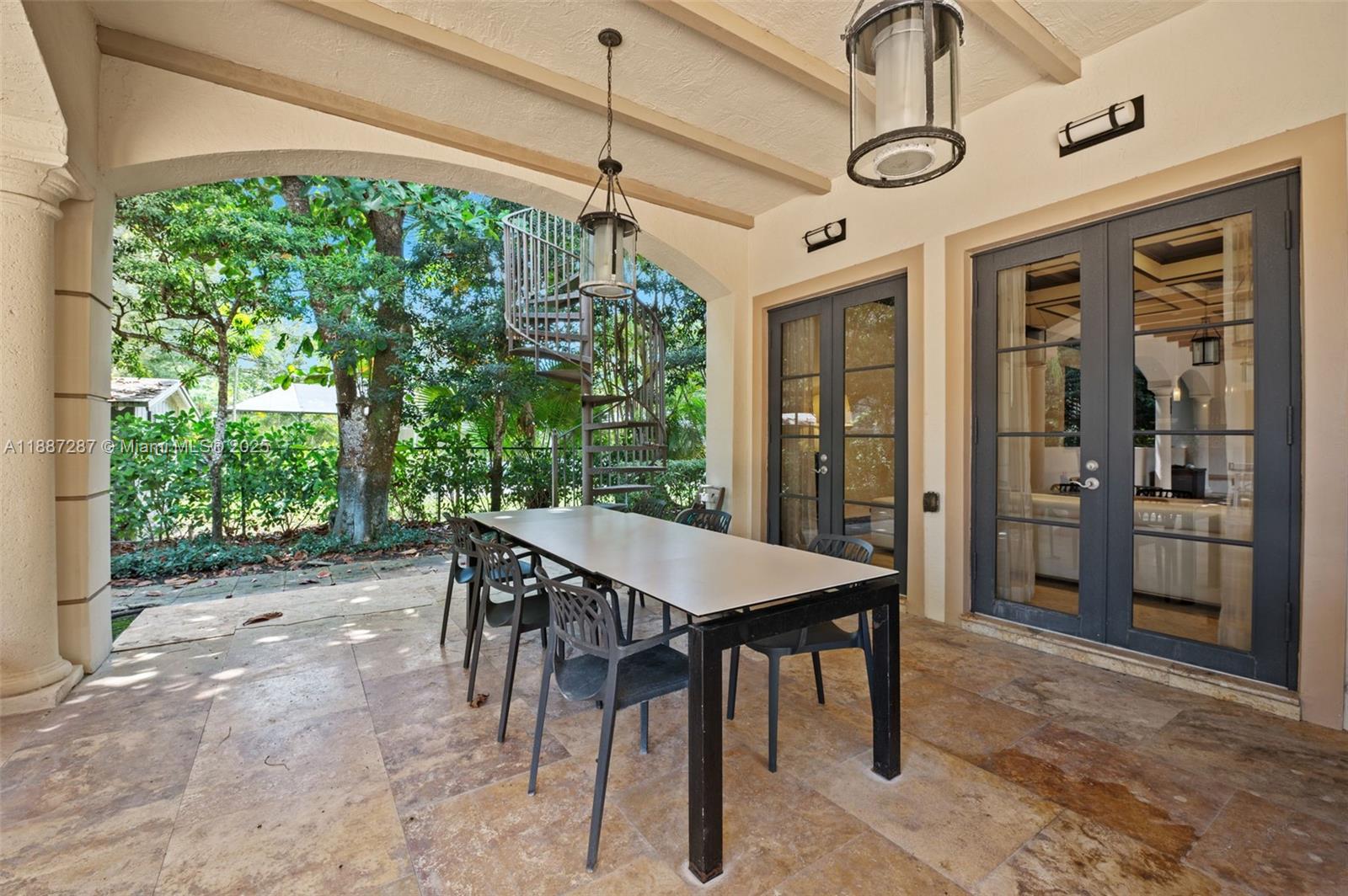 MARTIN SUBURBAN ACRES - Residential