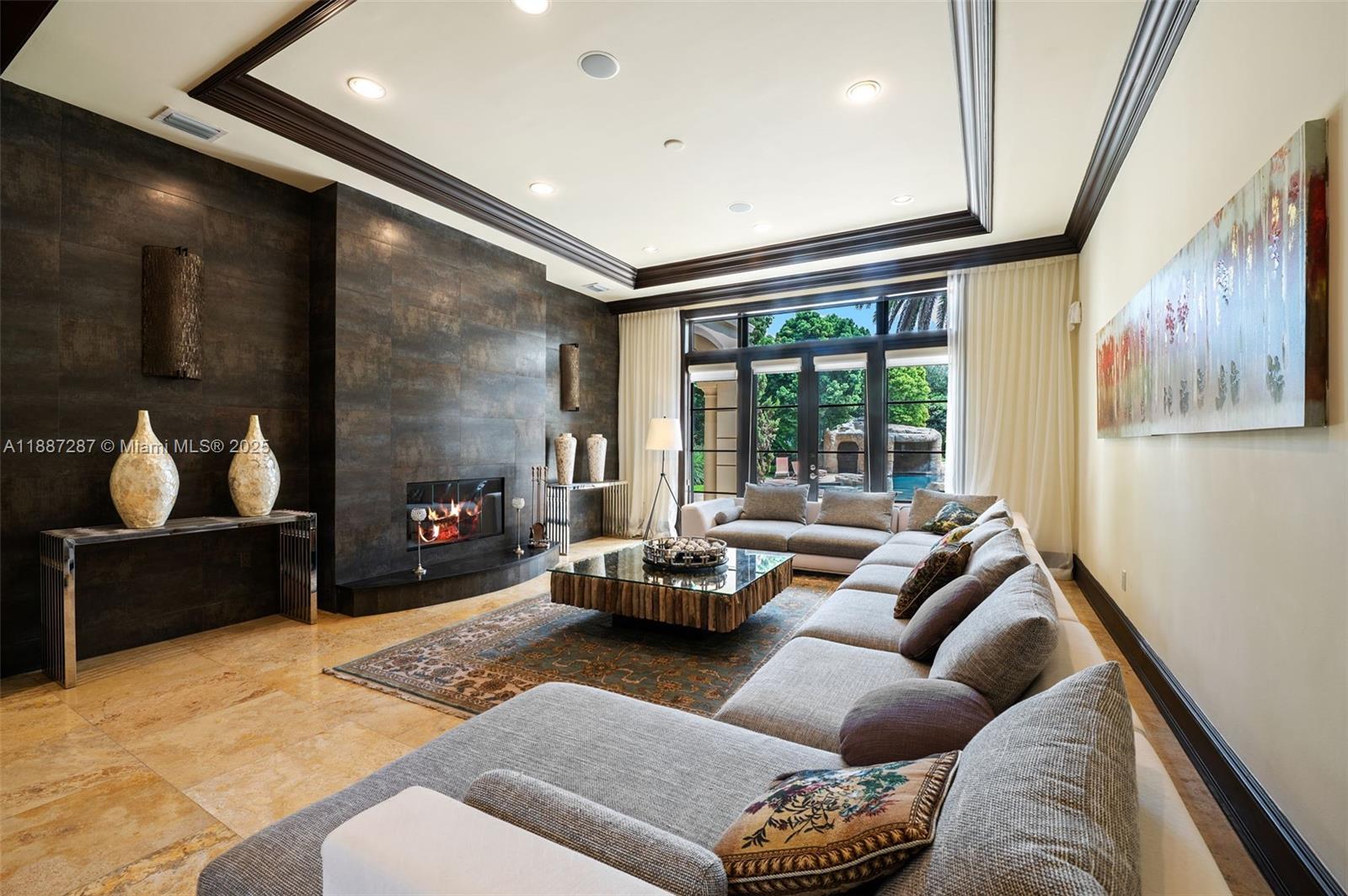 MARTIN SUBURBAN ACRES - Residential