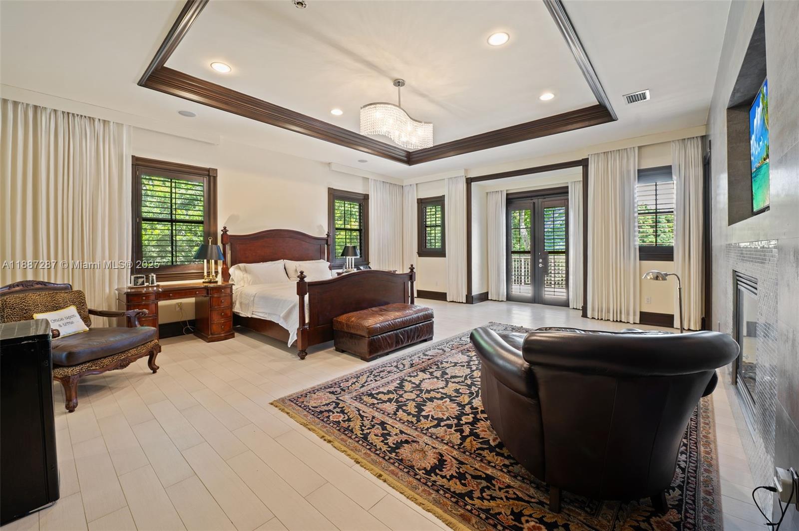 MARTIN SUBURBAN ACRES - Residential