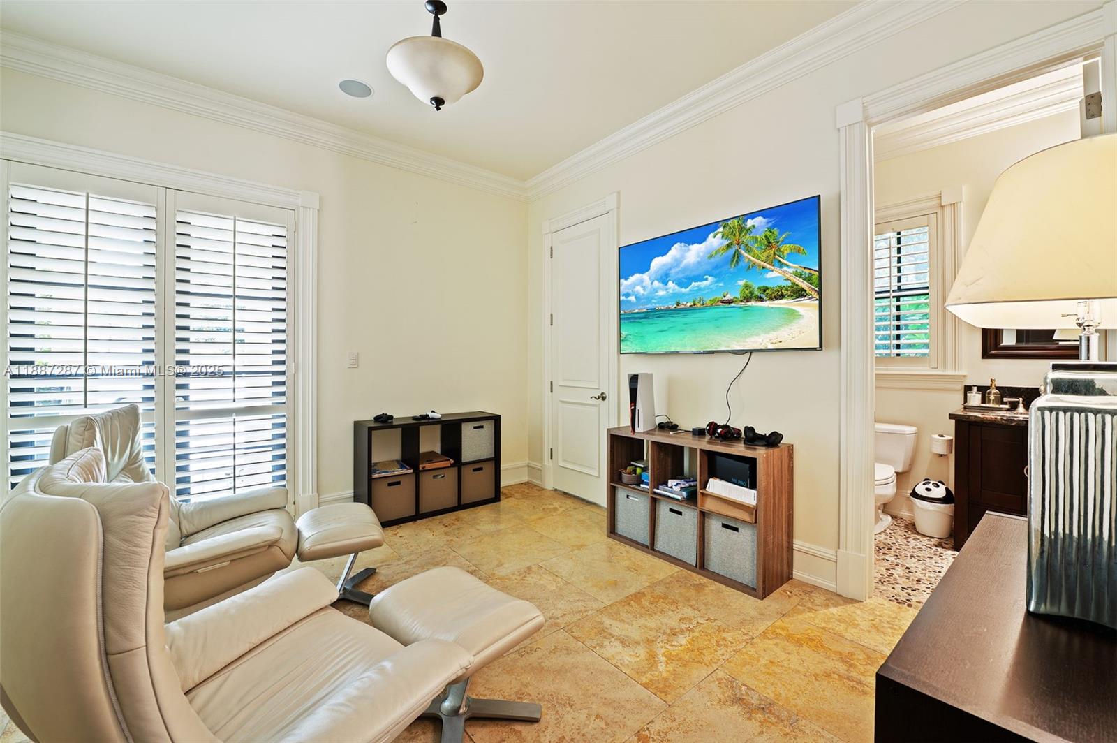 MARTIN SUBURBAN ACRES - Residential