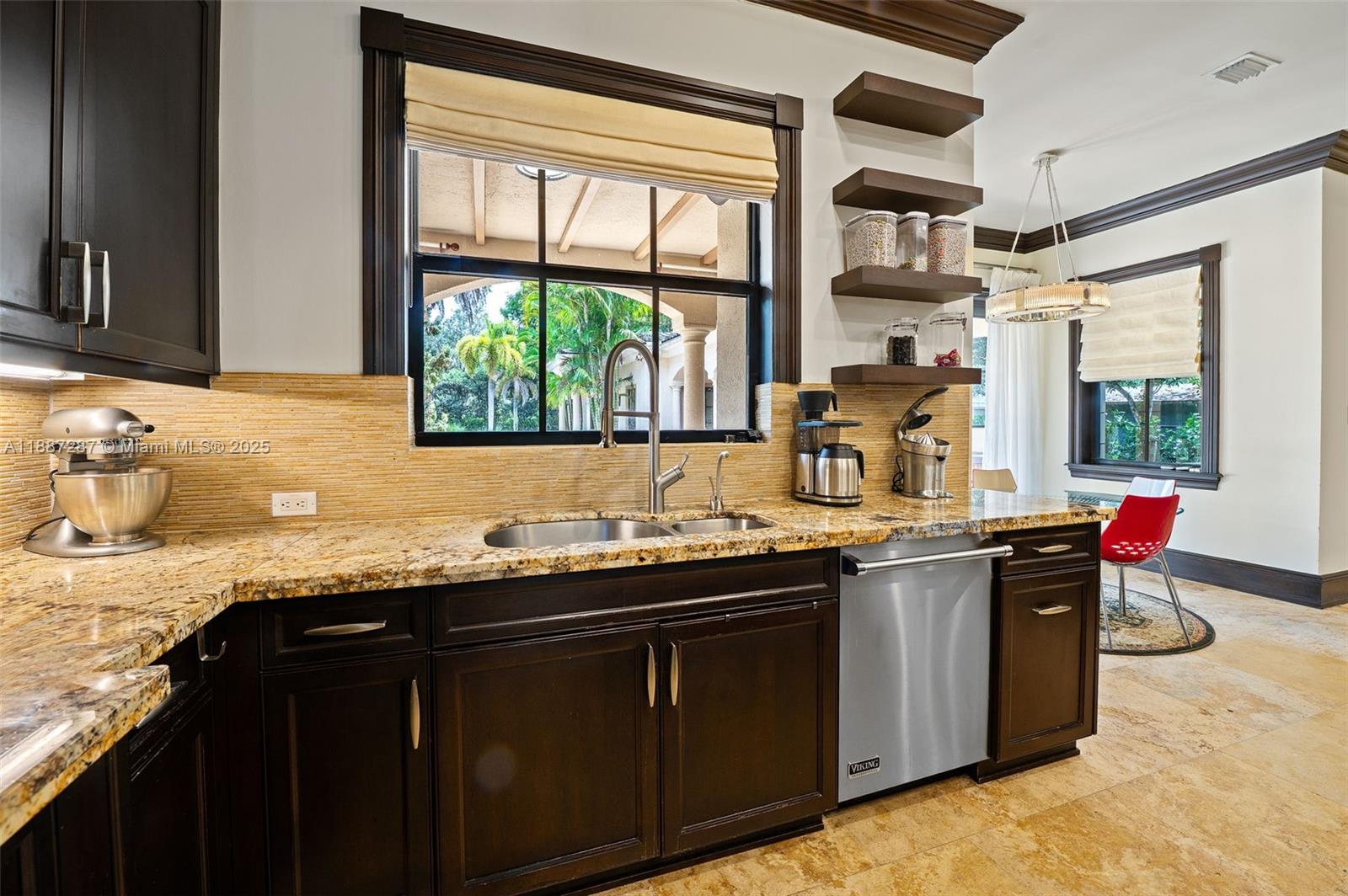 MARTIN SUBURBAN ACRES - Residential
