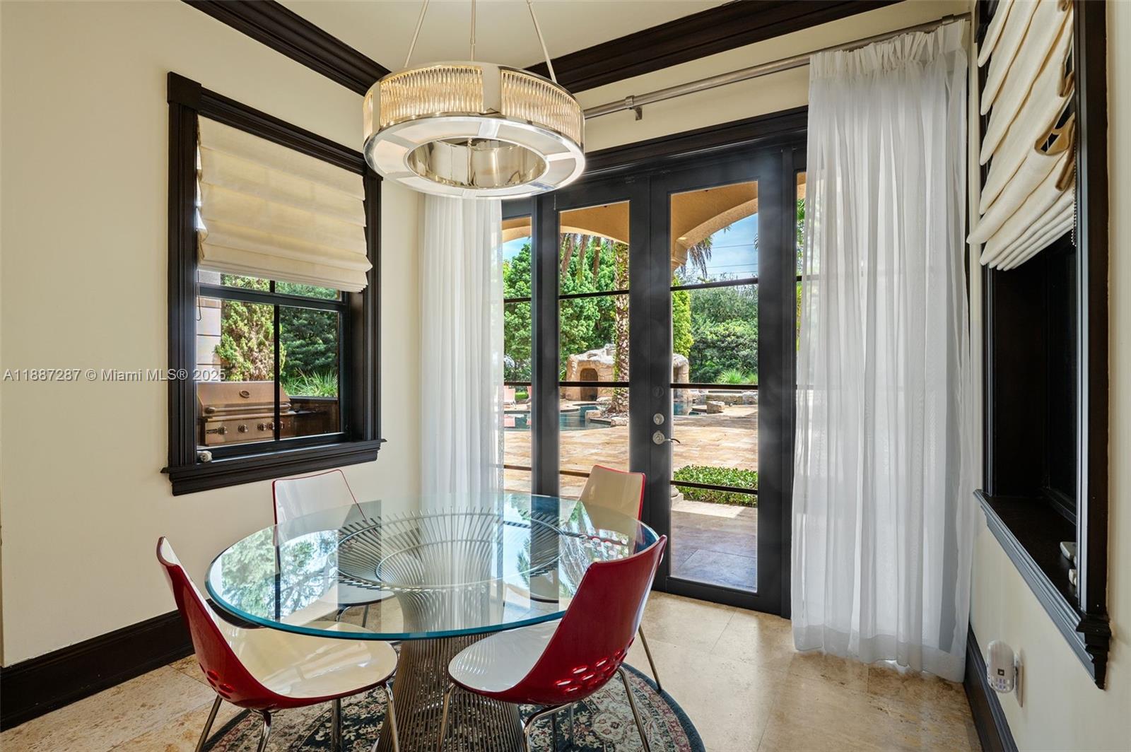 MARTIN SUBURBAN ACRES - Residential