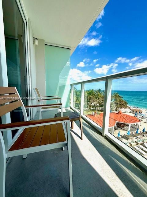 THE AVENTURA BEACH CLUB C - Residential