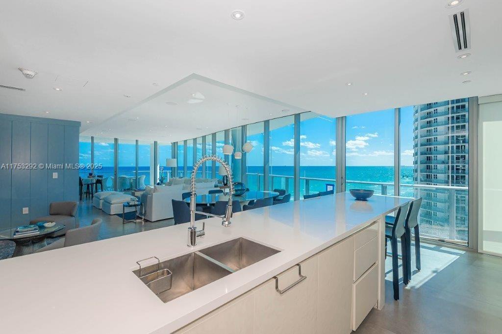 17475 Collins Ave 802