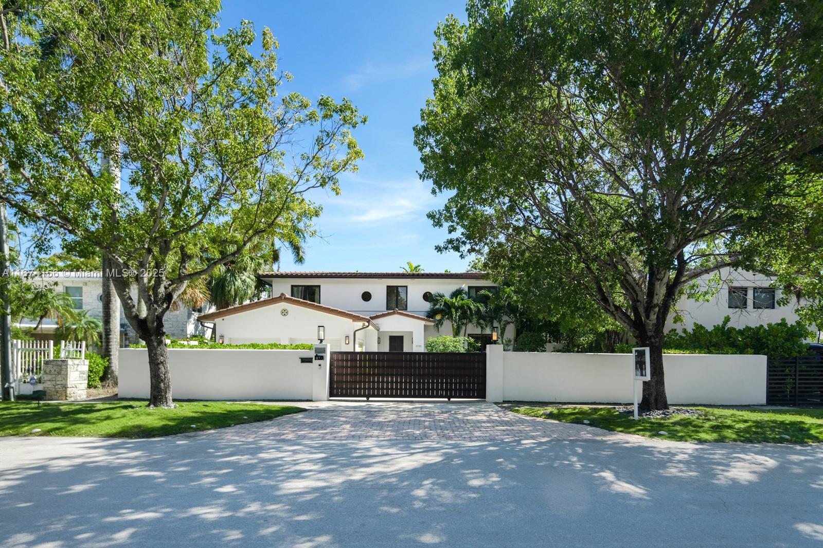 LA GORCE GOLF SUB - Residential