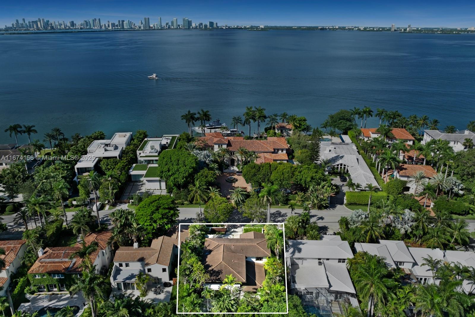 LA GORCE GOLF SUB - Residential