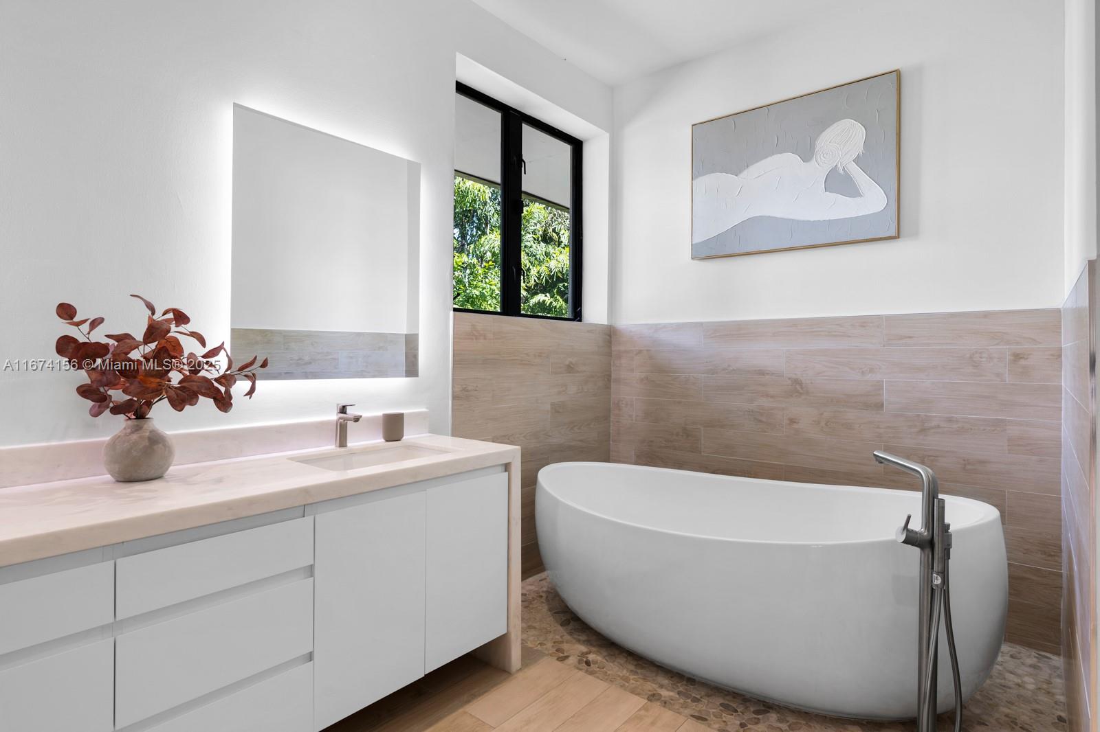 LA GORCE GOLF SUB - Residential
