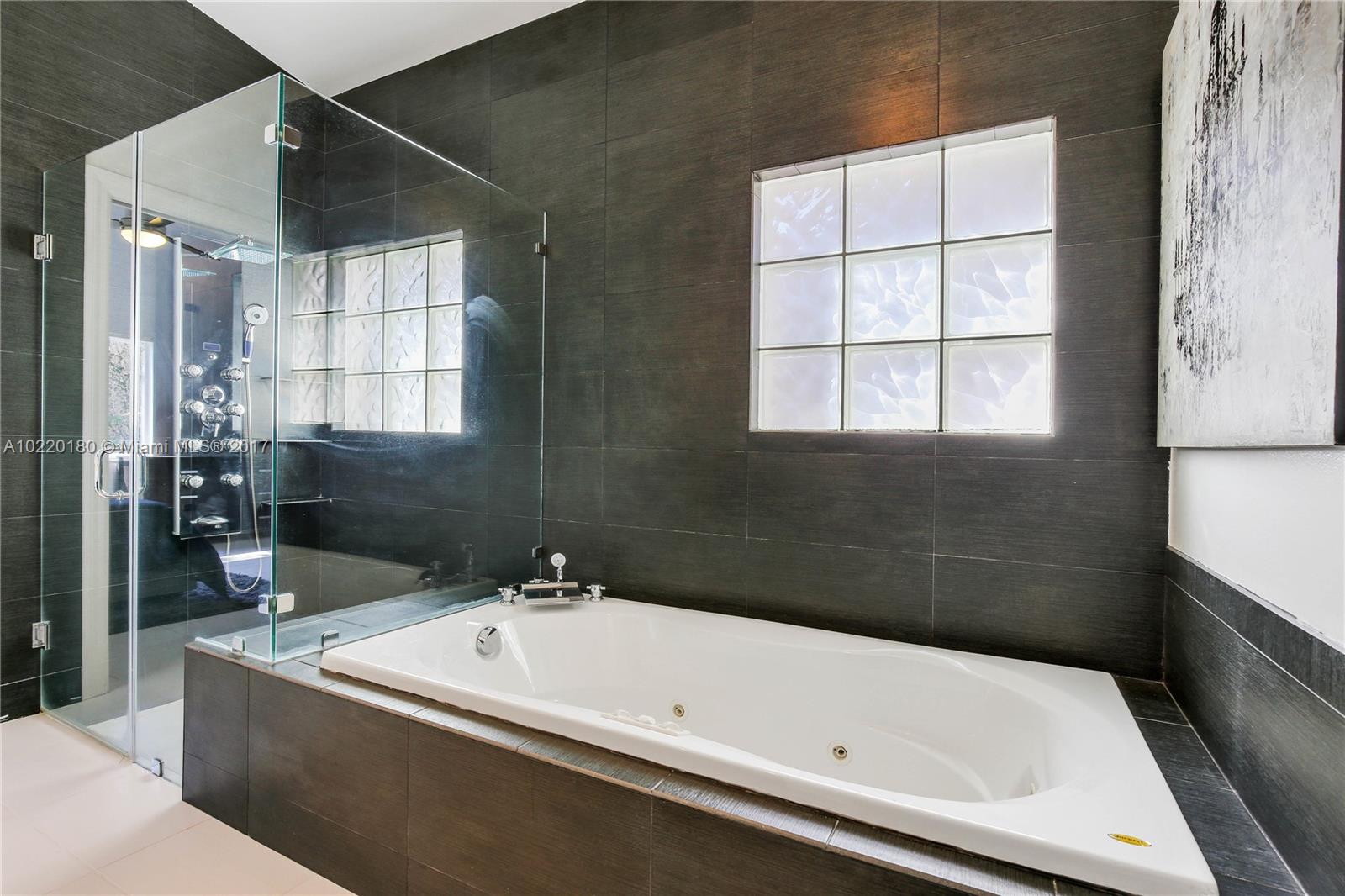 Cocobay 160-6 B - Residential