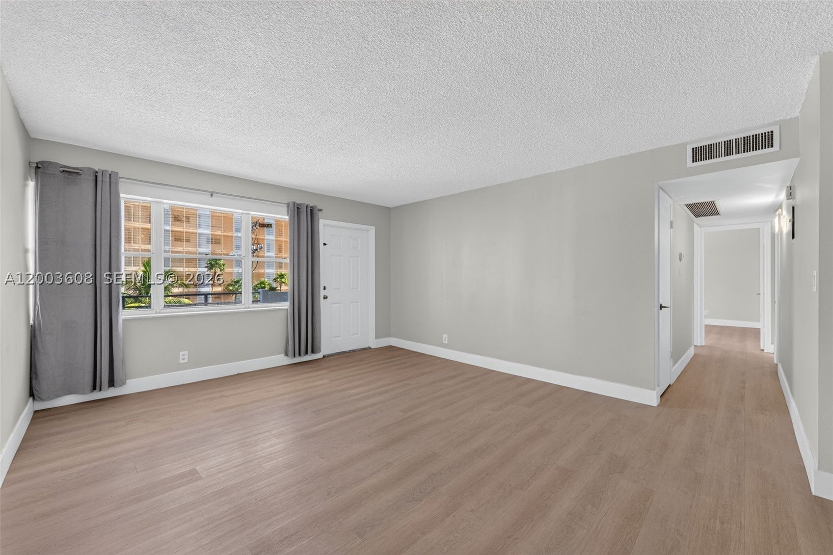401 Golden Isles Dr 303