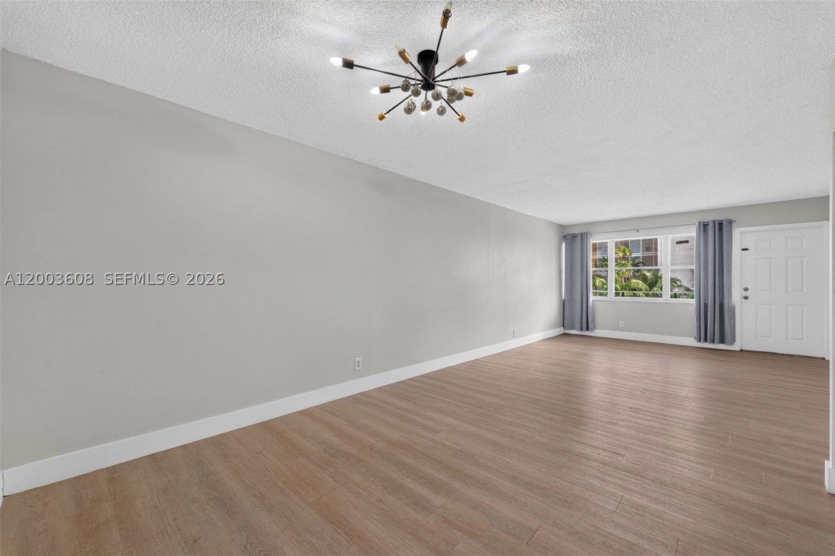 401 Golden Isles Dr 303