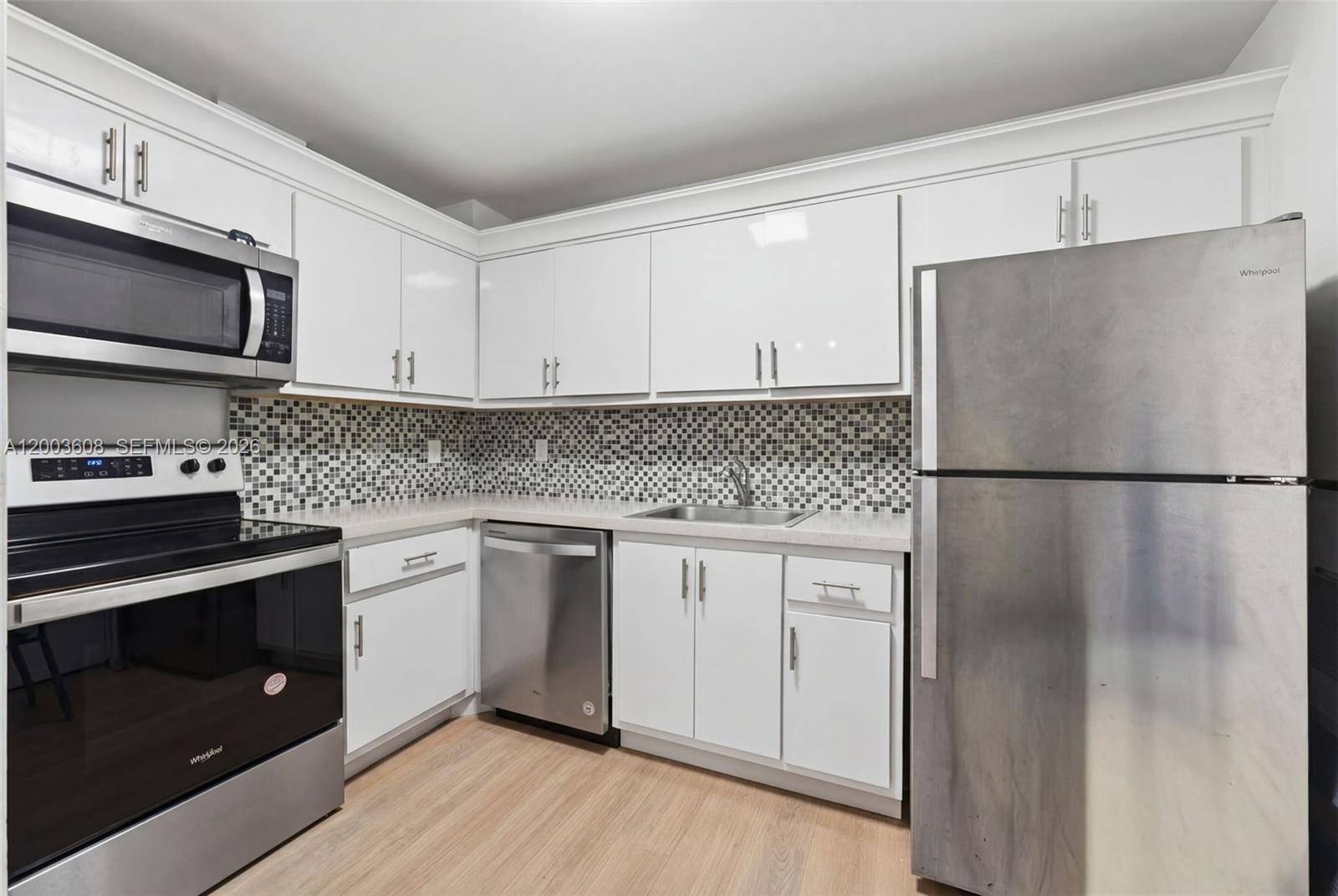 401 Golden Isles Dr 303