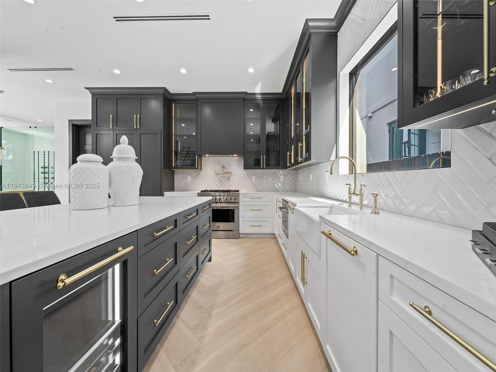 MIDDLE RIVER PARK - Residential Lease