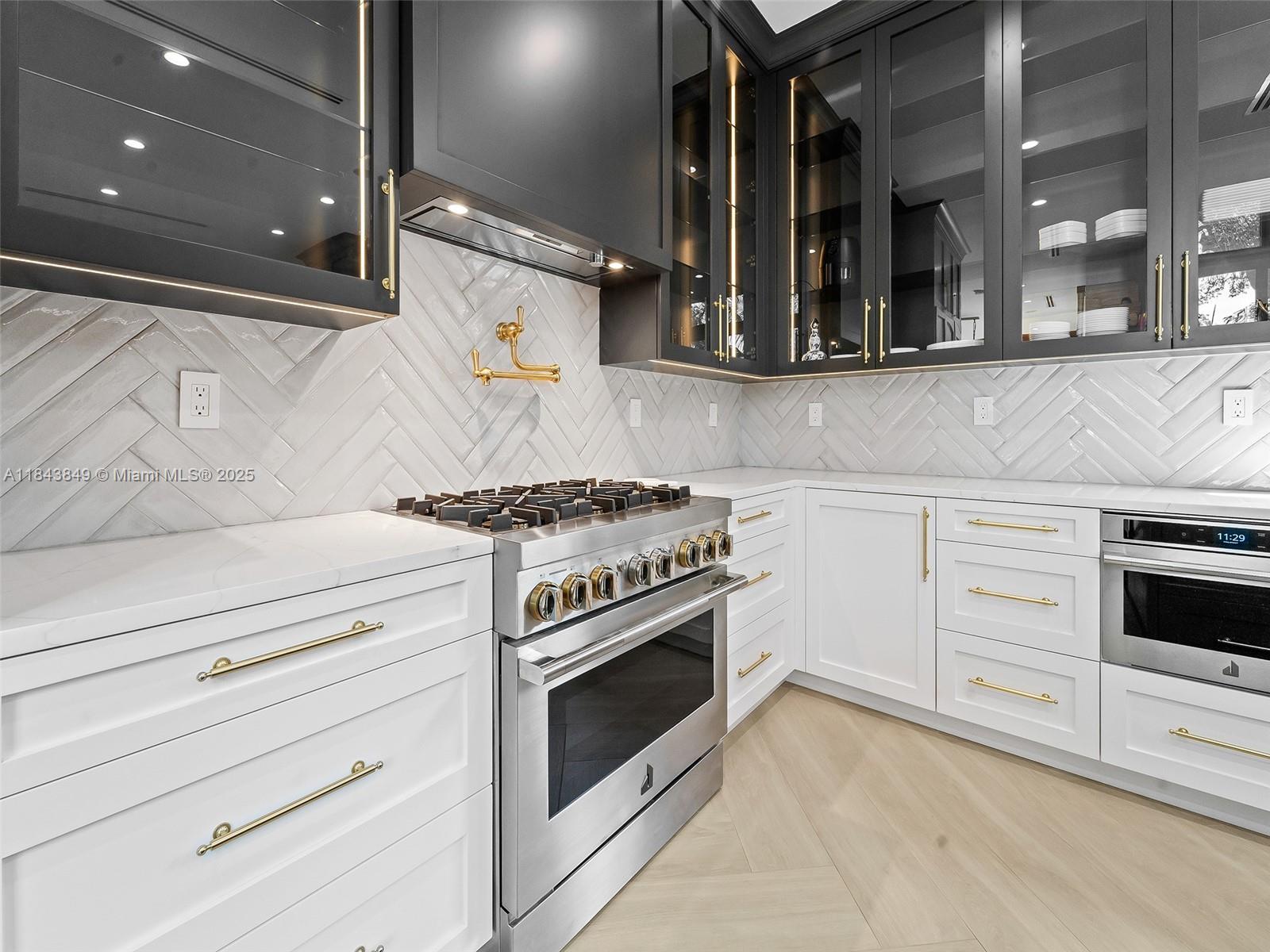 MIDDLE RIVER PARK - Residential Lease