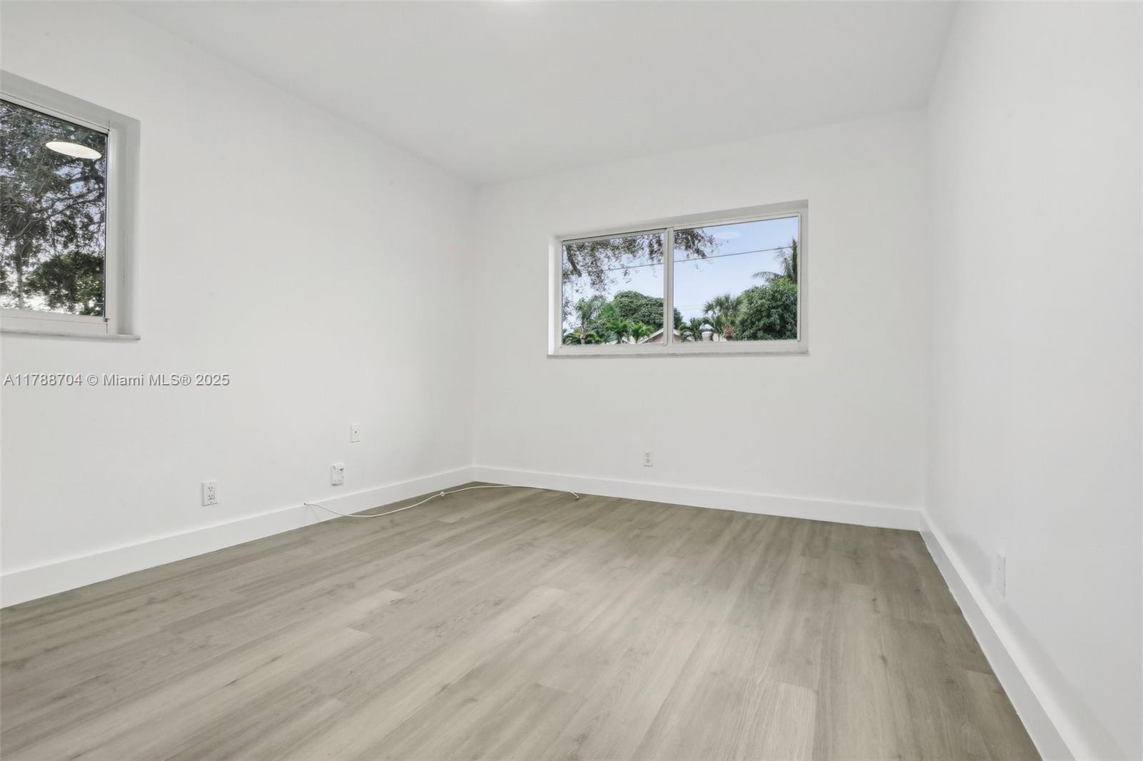 LAUREL HILLS 2ND ADD - Residential Lease