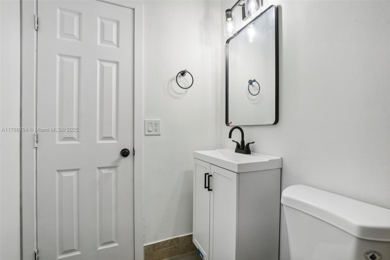 LAUREL HILLS 2ND ADD - Residential Lease