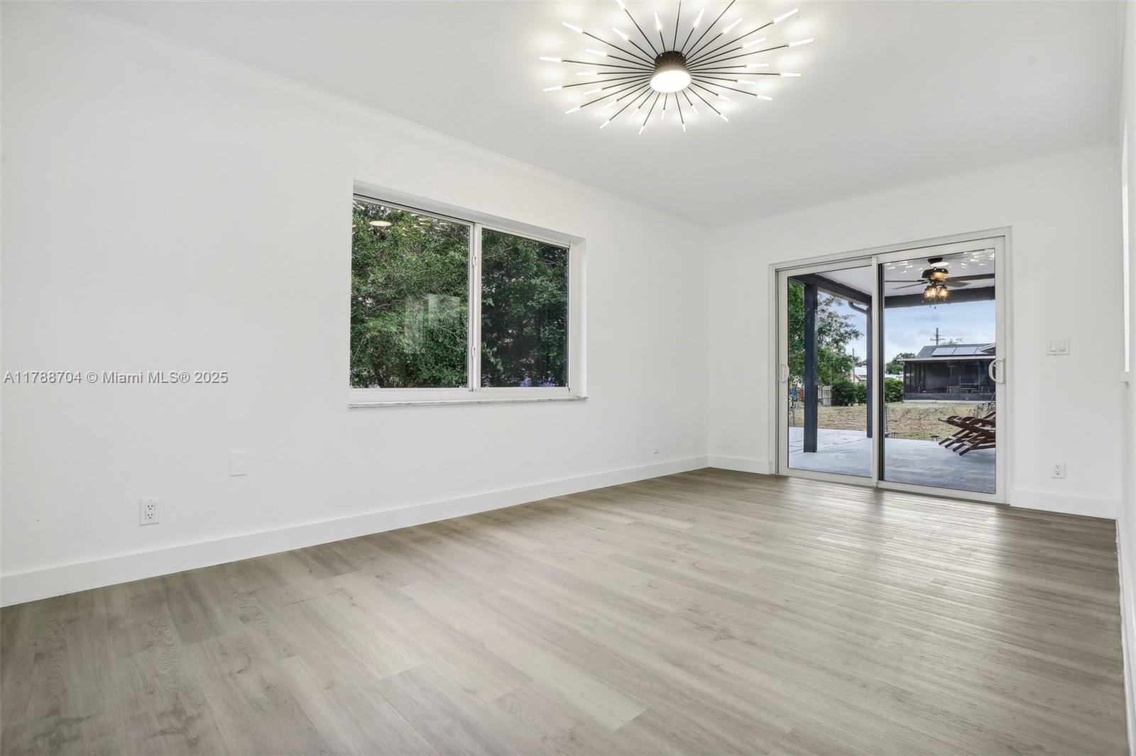 LAUREL HILLS 2ND ADD - Residential Lease