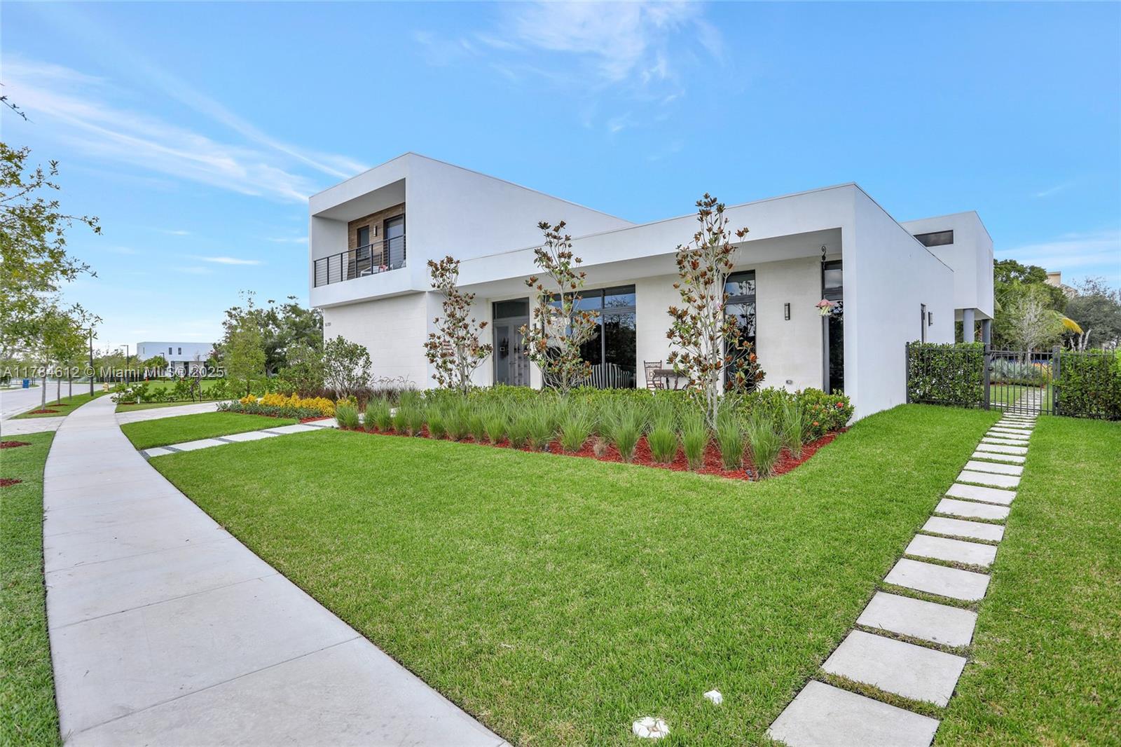 16709 N Botaniko Dr