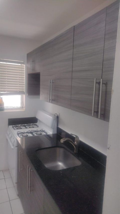 7835 Crespi Blvd 5 Miami Beach FL 33141