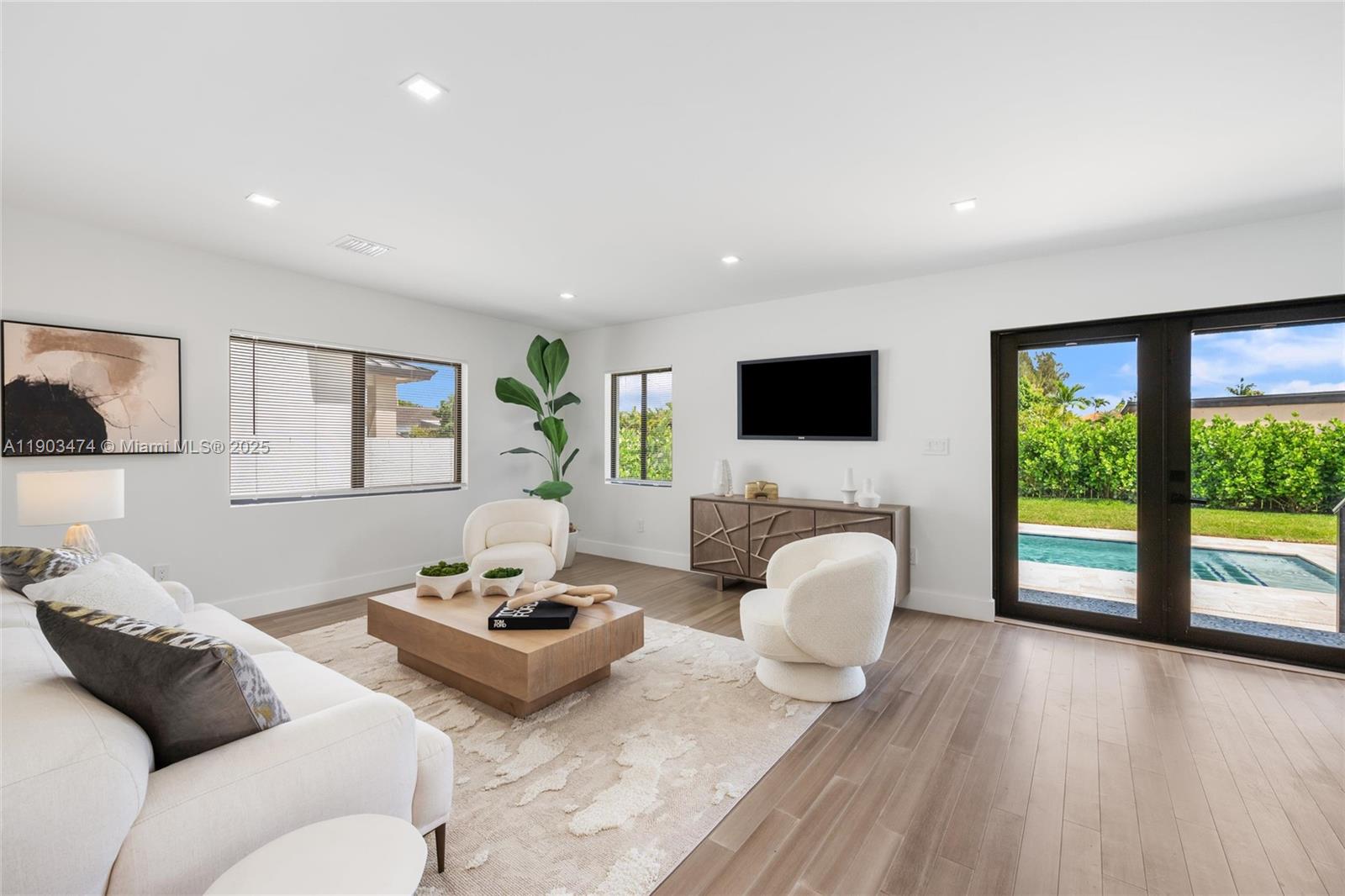 CORAL VILLAS REV - Residential