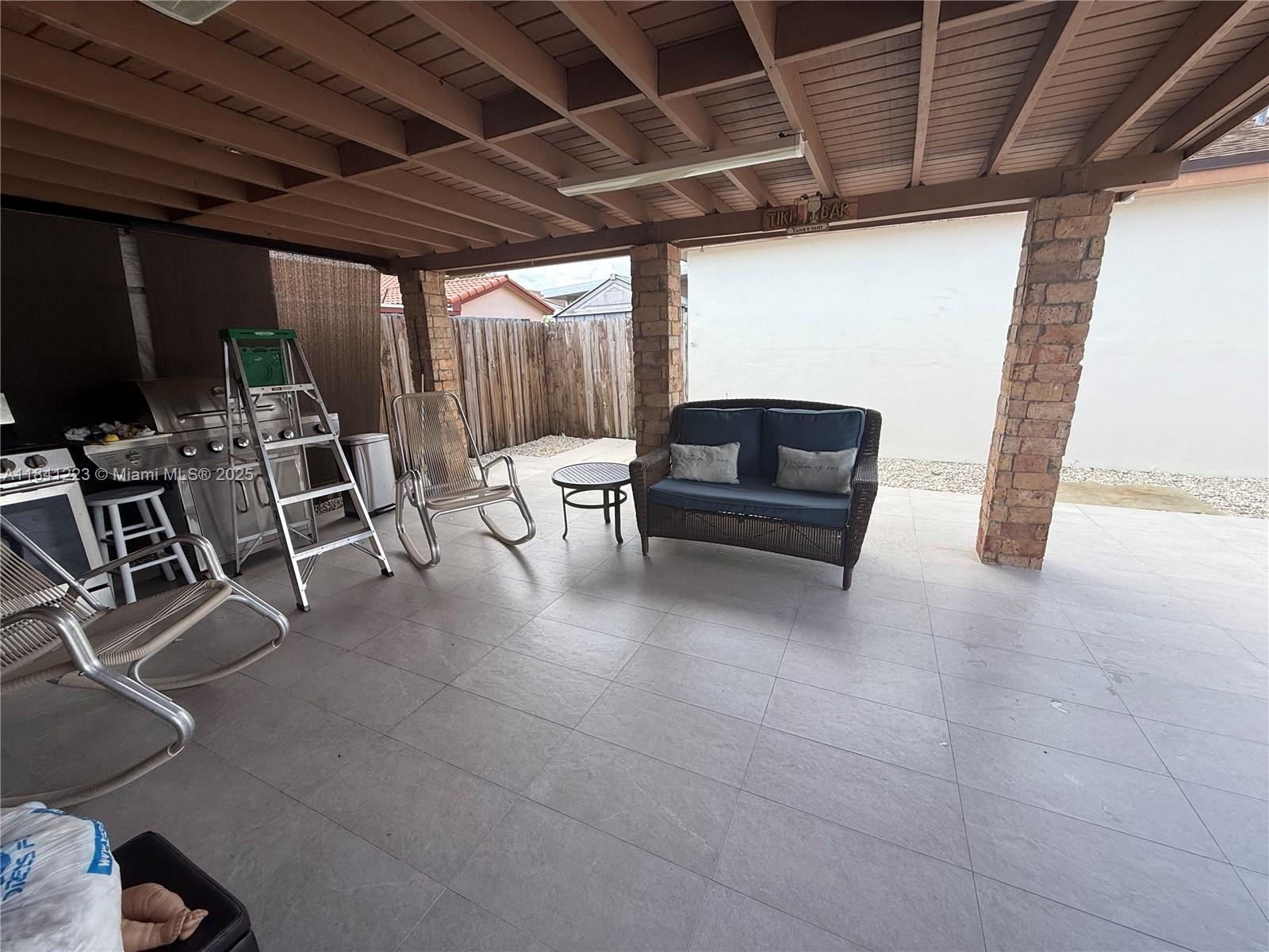 13770 SW 17th Ter 13770