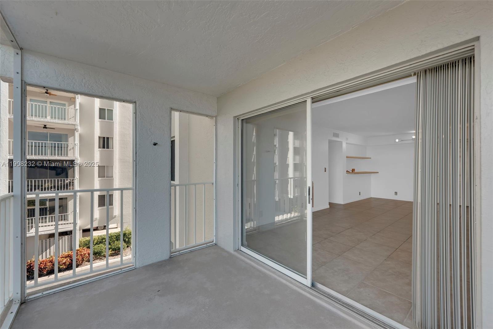 PALM BEACH LANDINGS - Residential