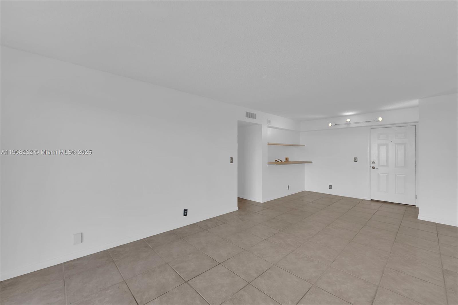 PALM BEACH LANDINGS - Residential