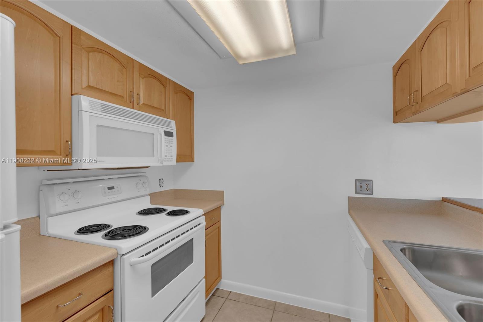 PALM BEACH LANDINGS - Residential