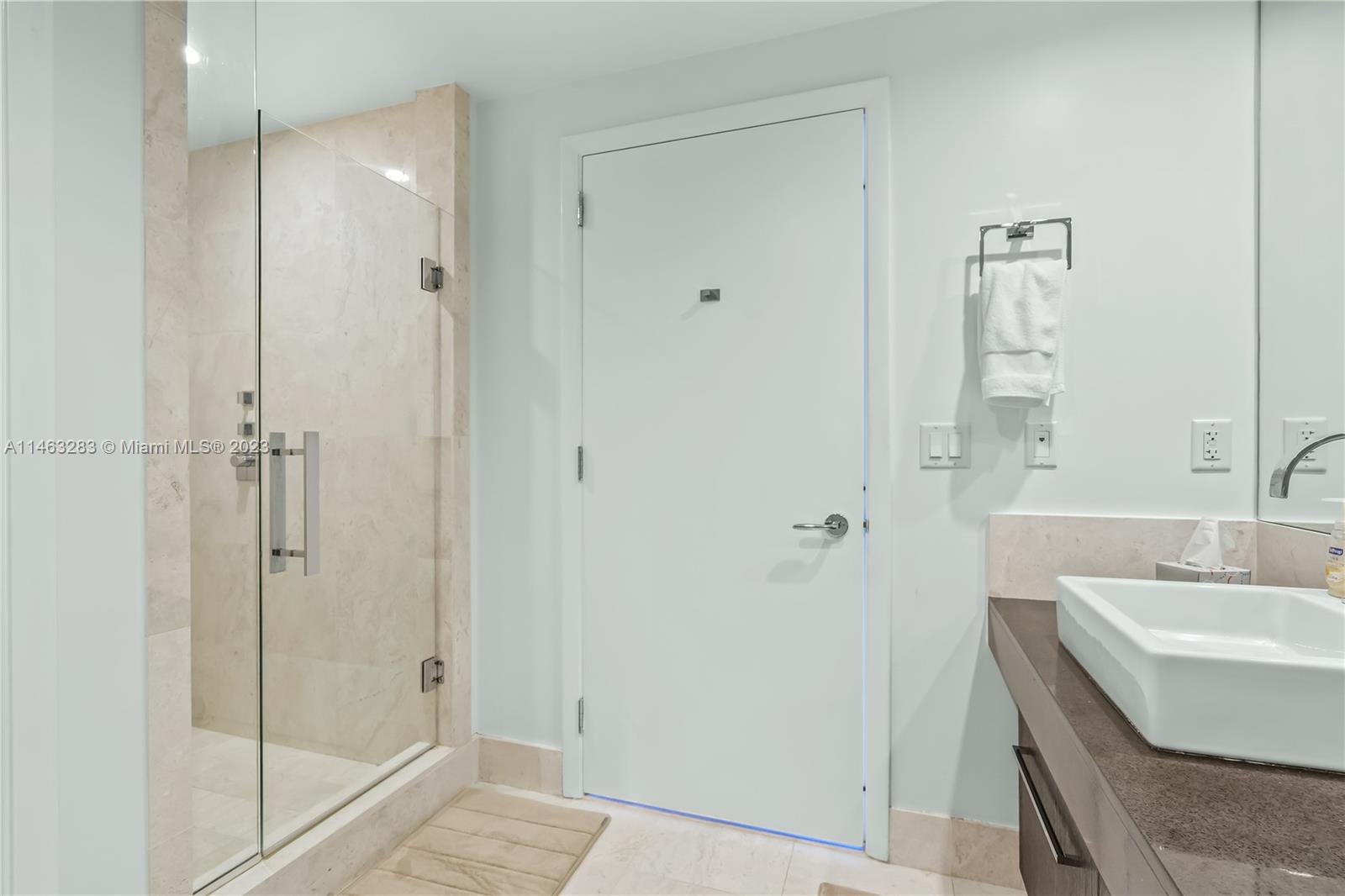 JADE OCEAN CONDO - Residential