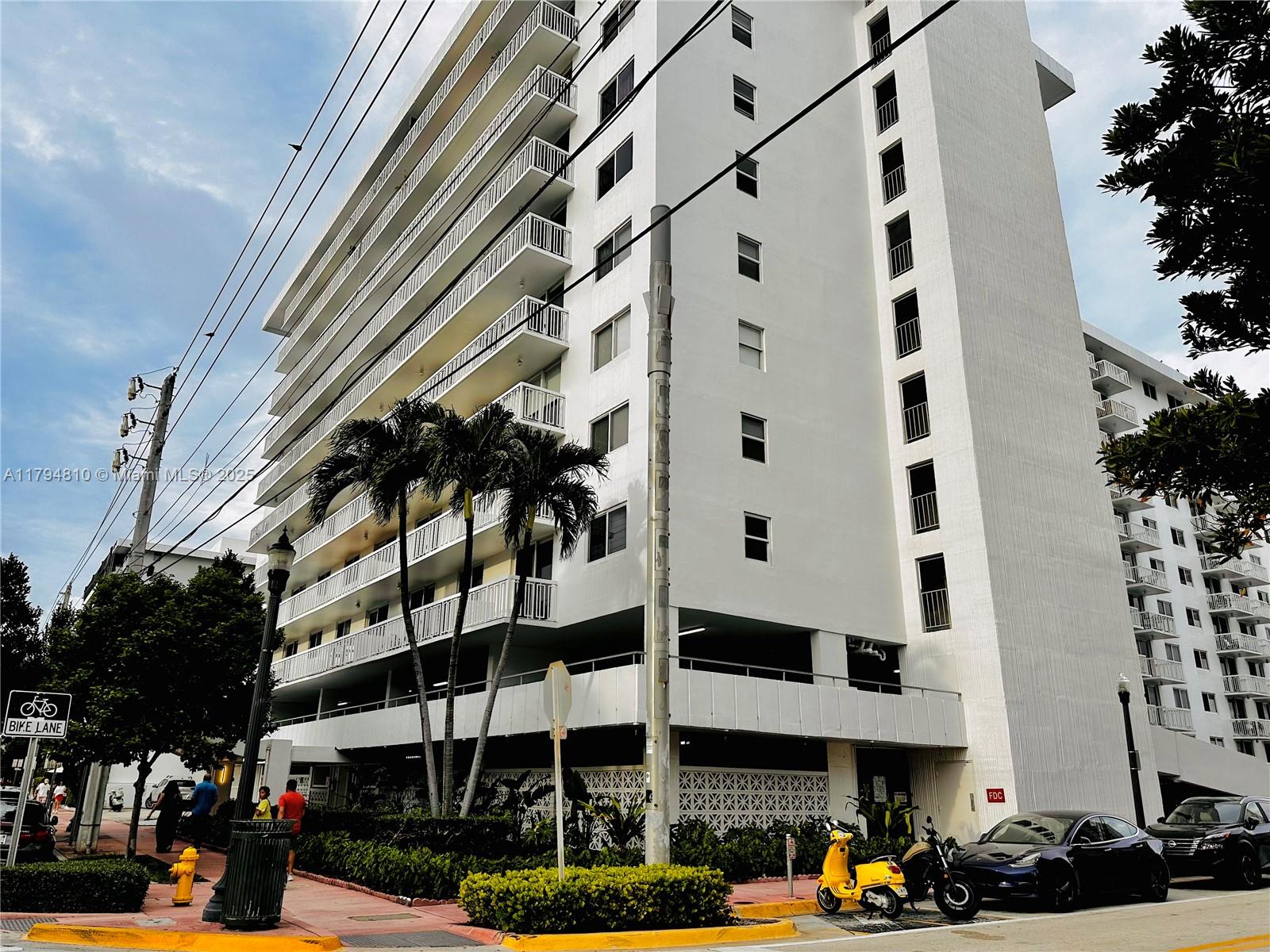 THE PRESIDENTIAL CONDO - Residential