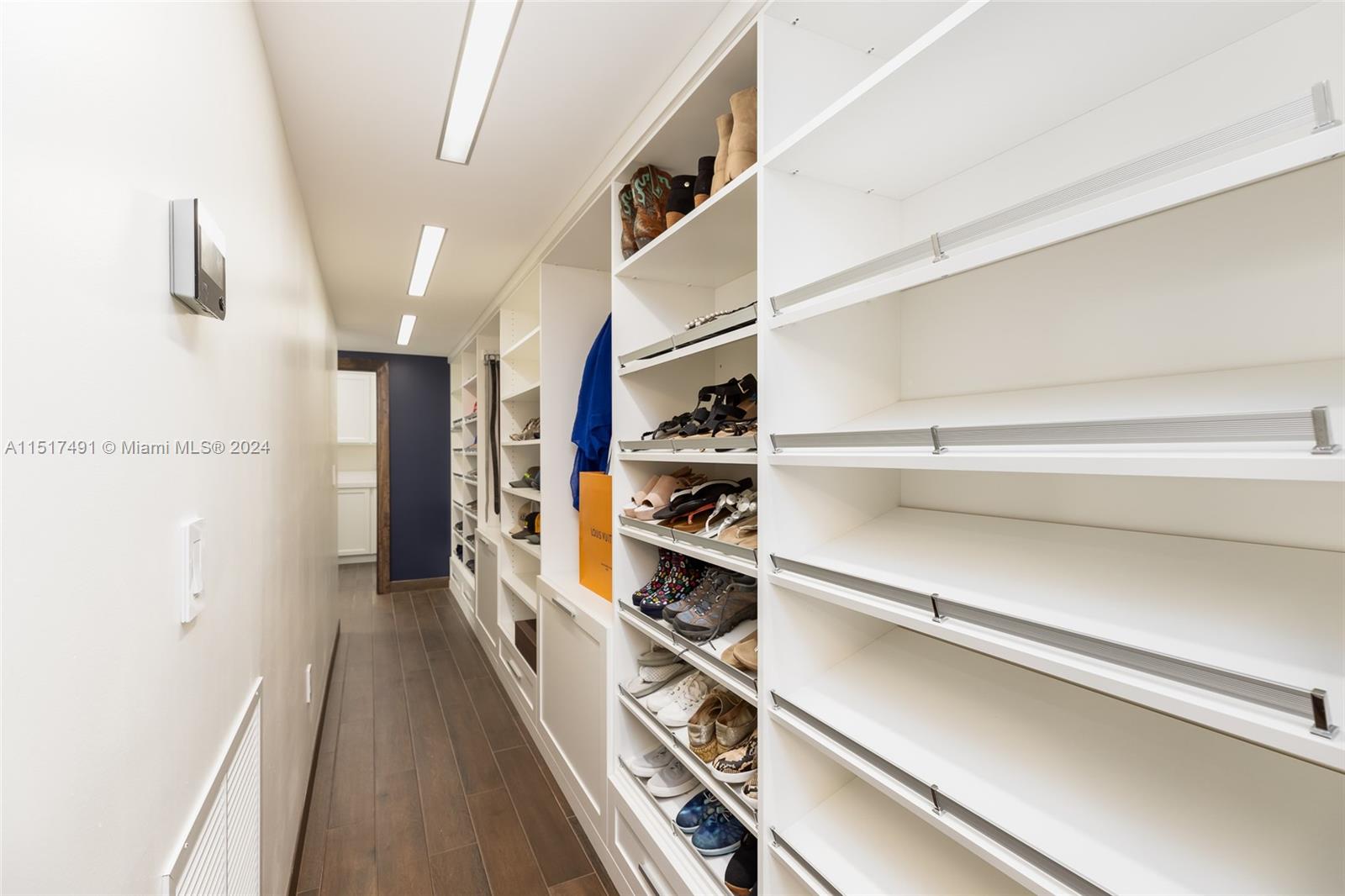 PORT LARGO 5TH ADD - Residential