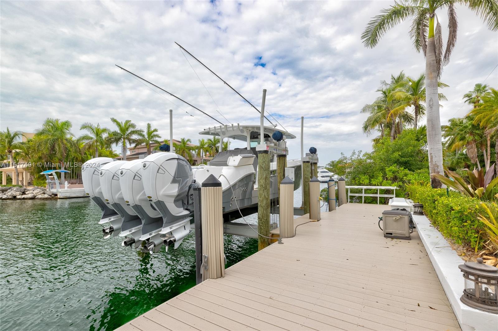 PORT LARGO 5TH ADD - Residential