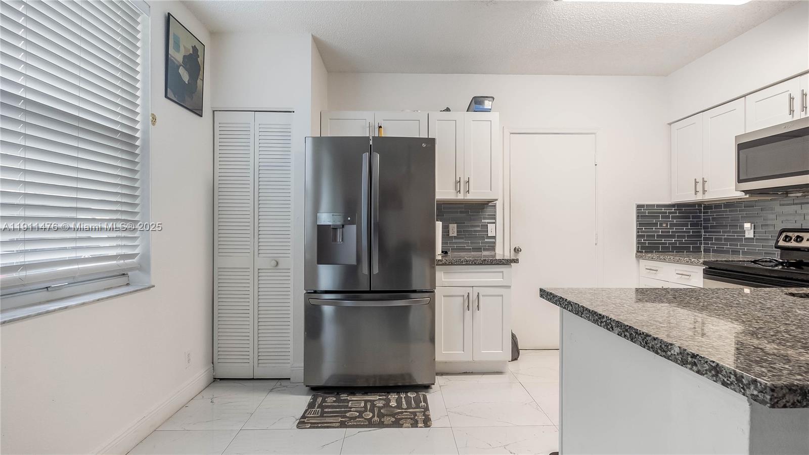 LAND SECTION 6-SOUTH - Residential