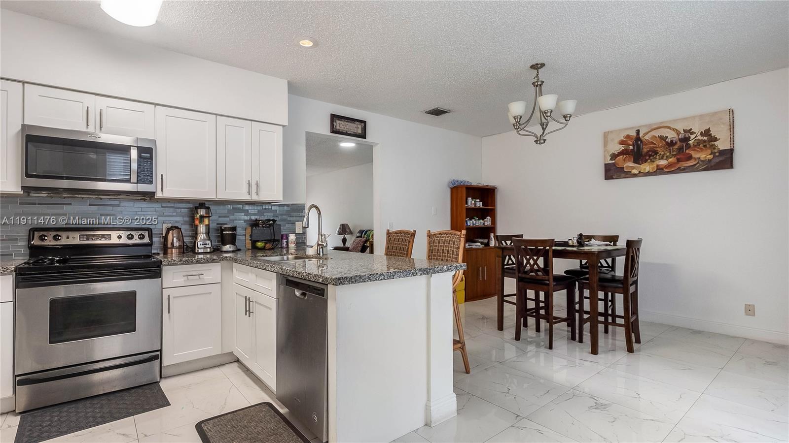 LAND SECTION 6-SOUTH - Residential