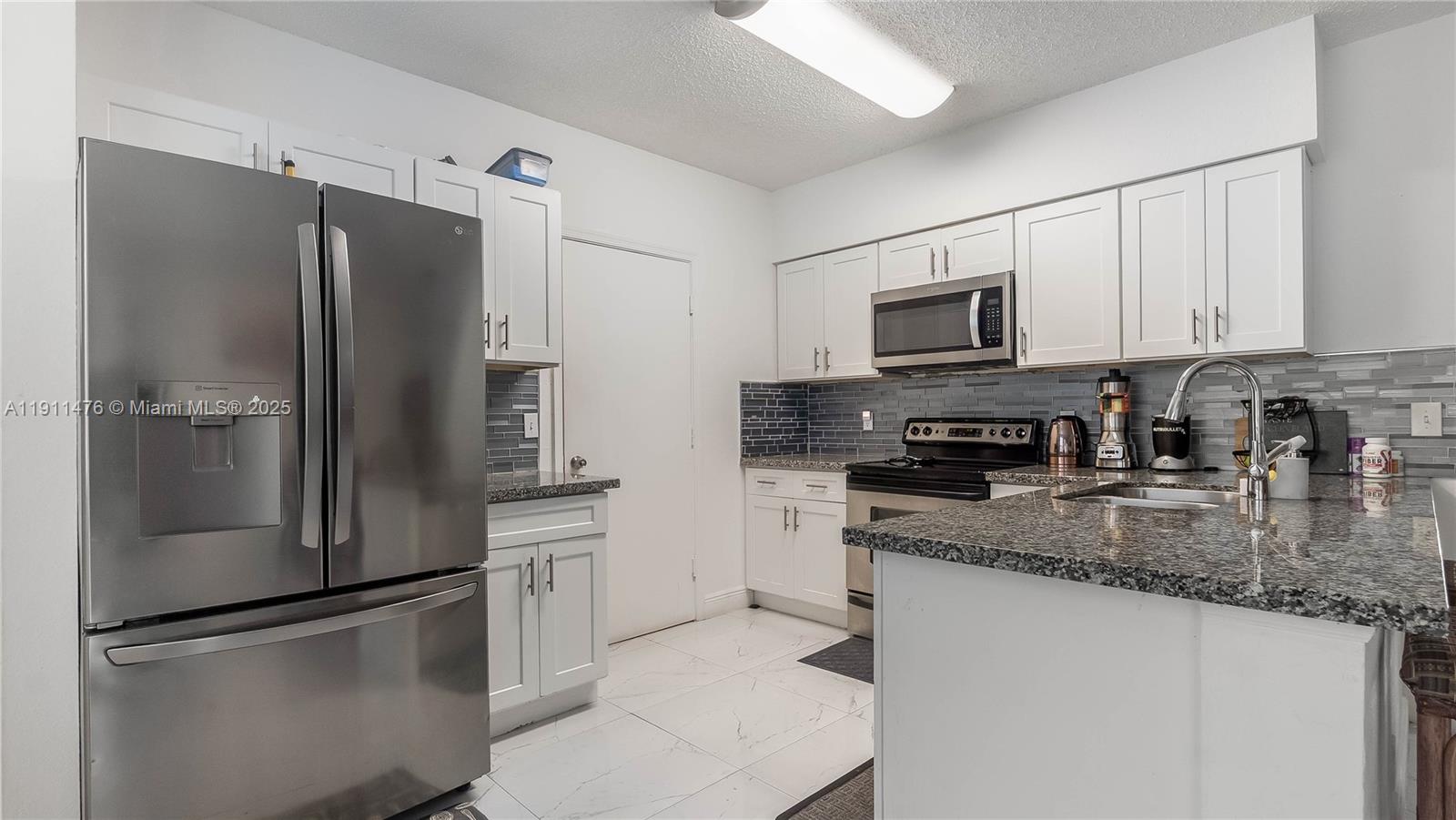 LAND SECTION 6-SOUTH - Residential