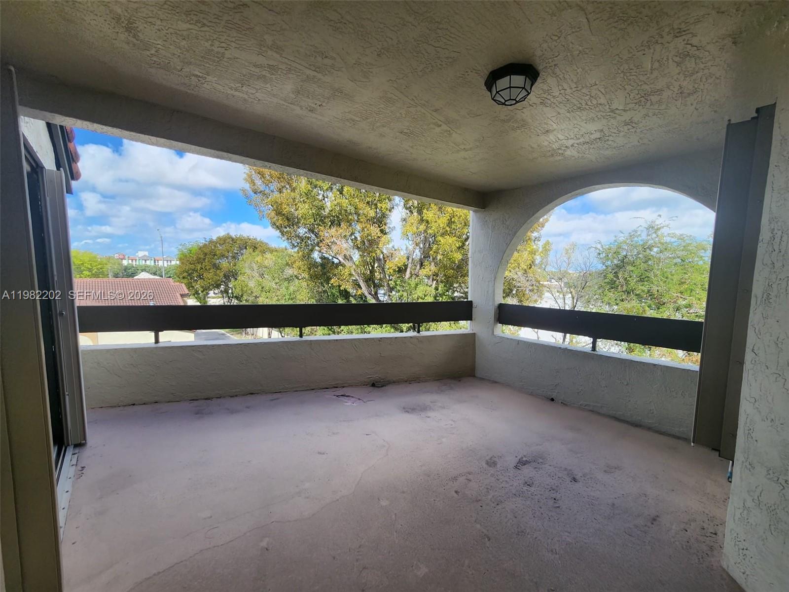 KENLAND WALK CONDO IV - Residential Lease