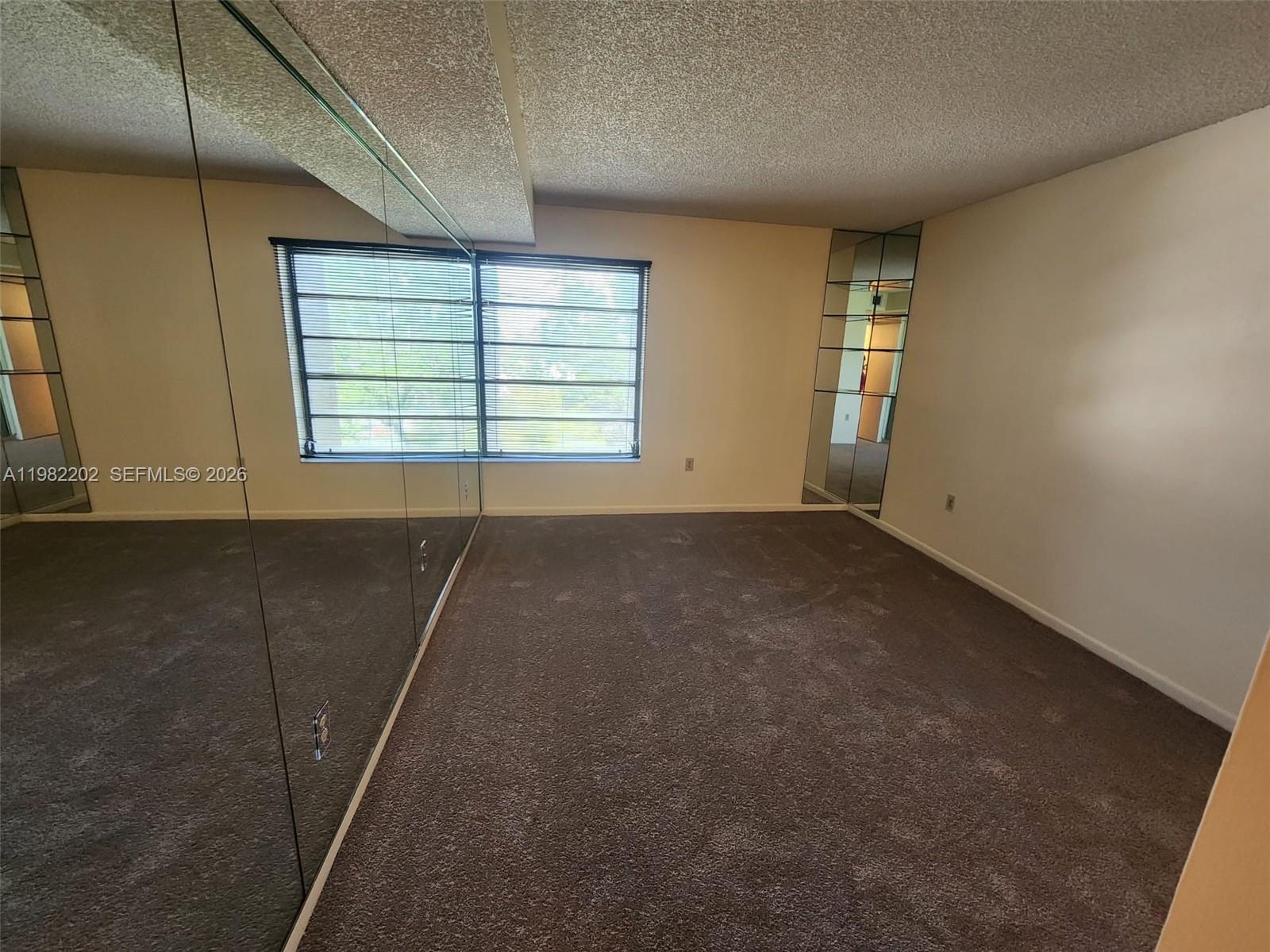 KENLAND WALK CONDO IV - Residential Lease