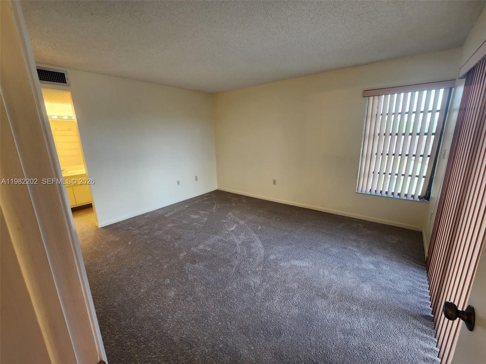 KENLAND WALK CONDO IV - Residential Lease