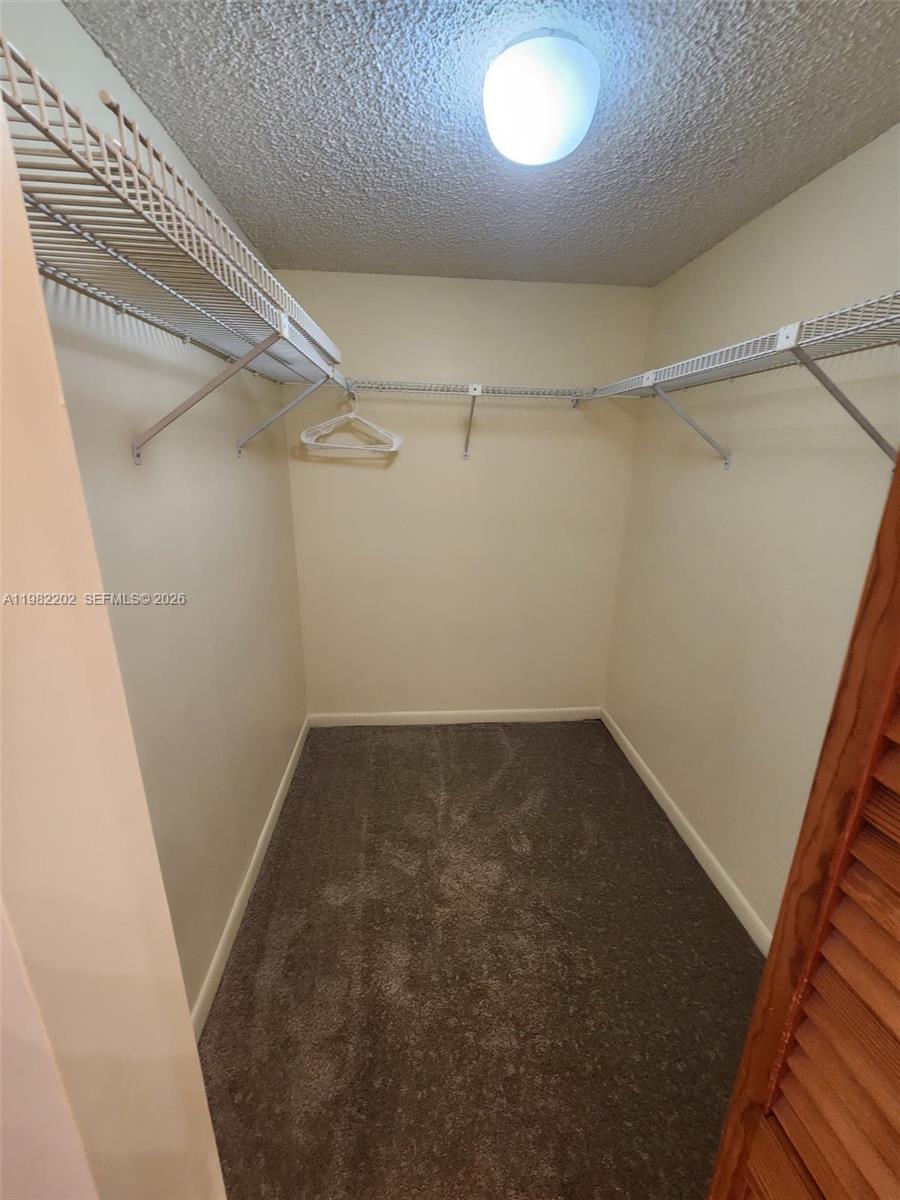 KENLAND WALK CONDO IV - Residential Lease