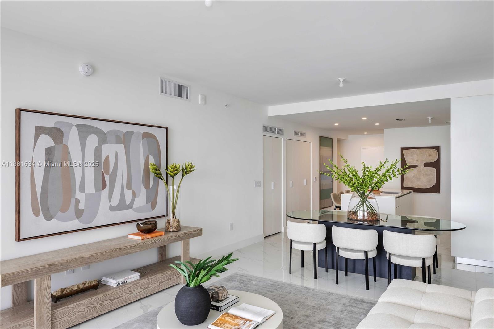 700 NE 24 St 1802