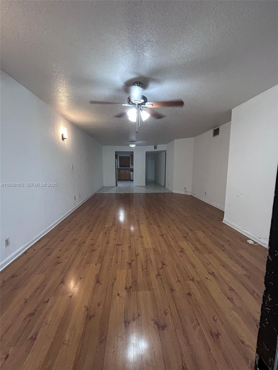 CORAL PLAZA CONDO - Residential Lease