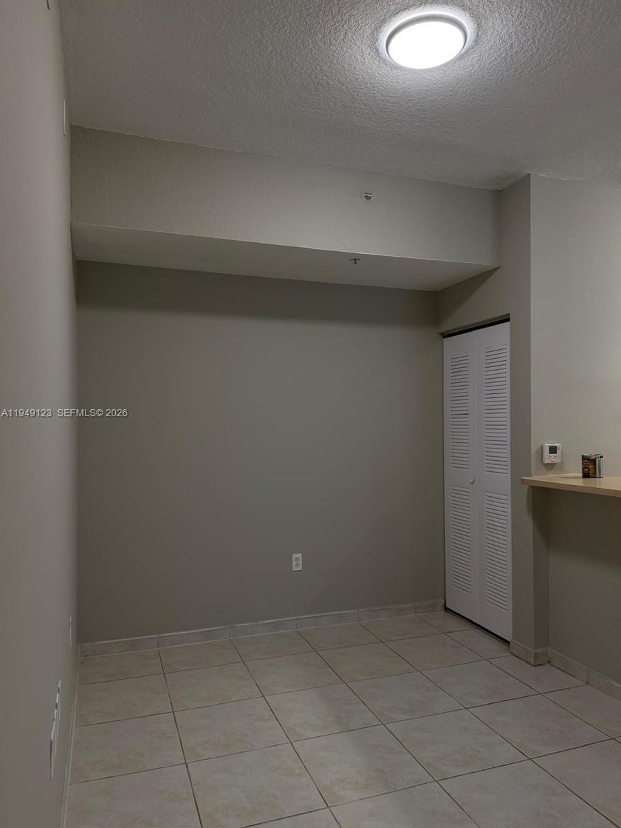 PALM GARDENS AT DORAL CON - Residential