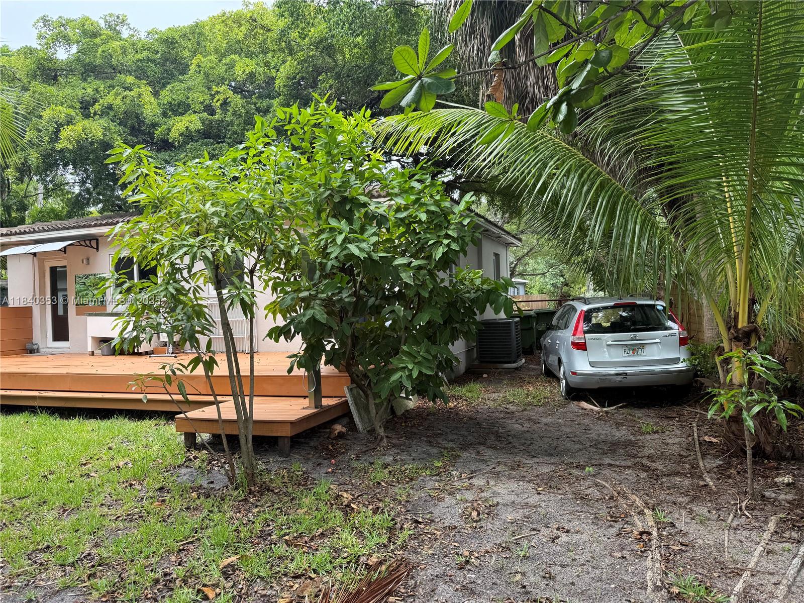 CROISSANT PARK RIVER SEC - Residential Lease