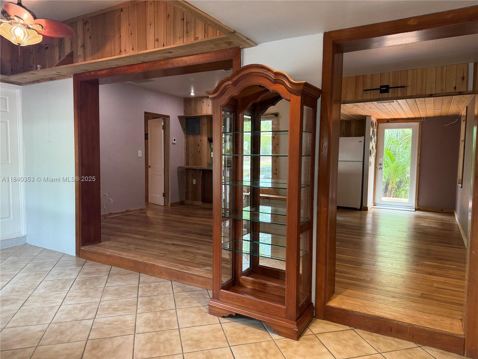 CROISSANT PARK RIVER SEC - Residential Lease