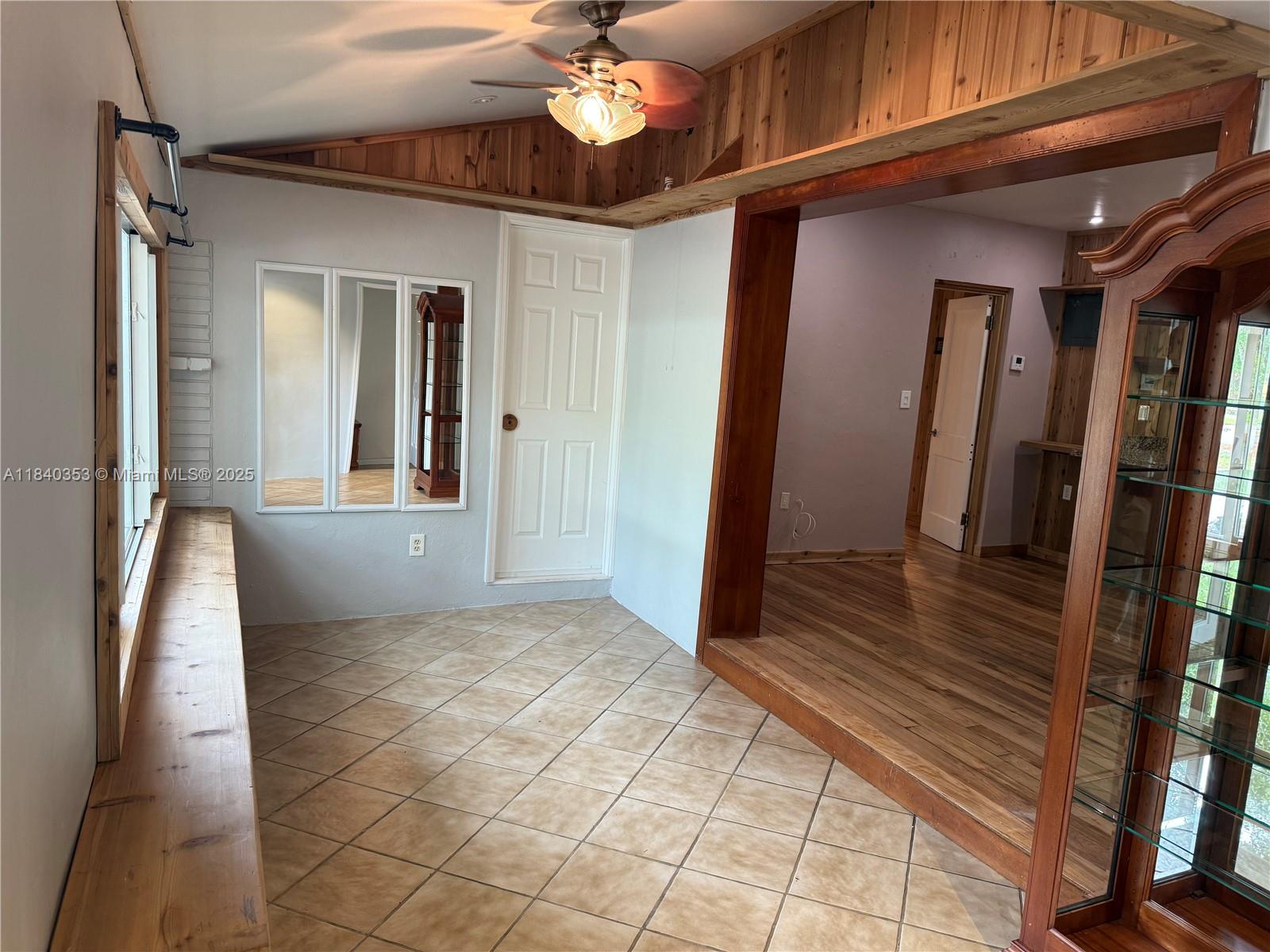 CROISSANT PARK RIVER SEC - Residential Lease