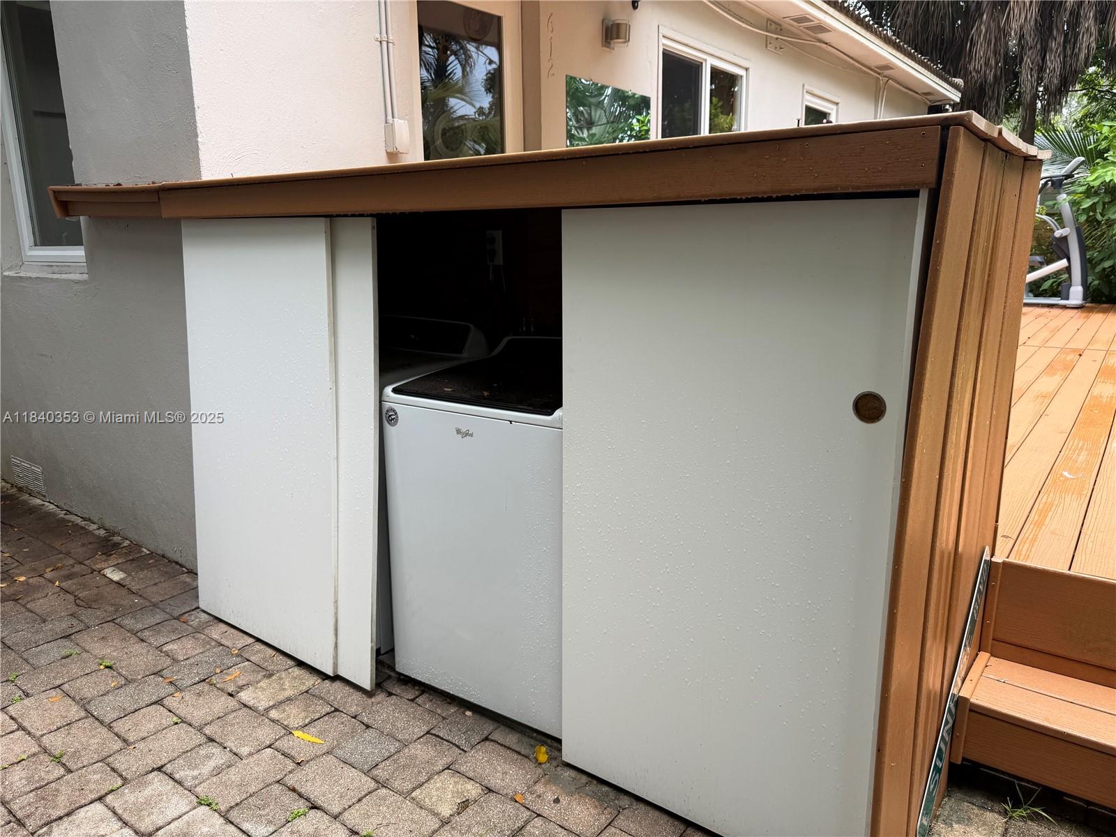 CROISSANT PARK RIVER SEC - Residential Lease