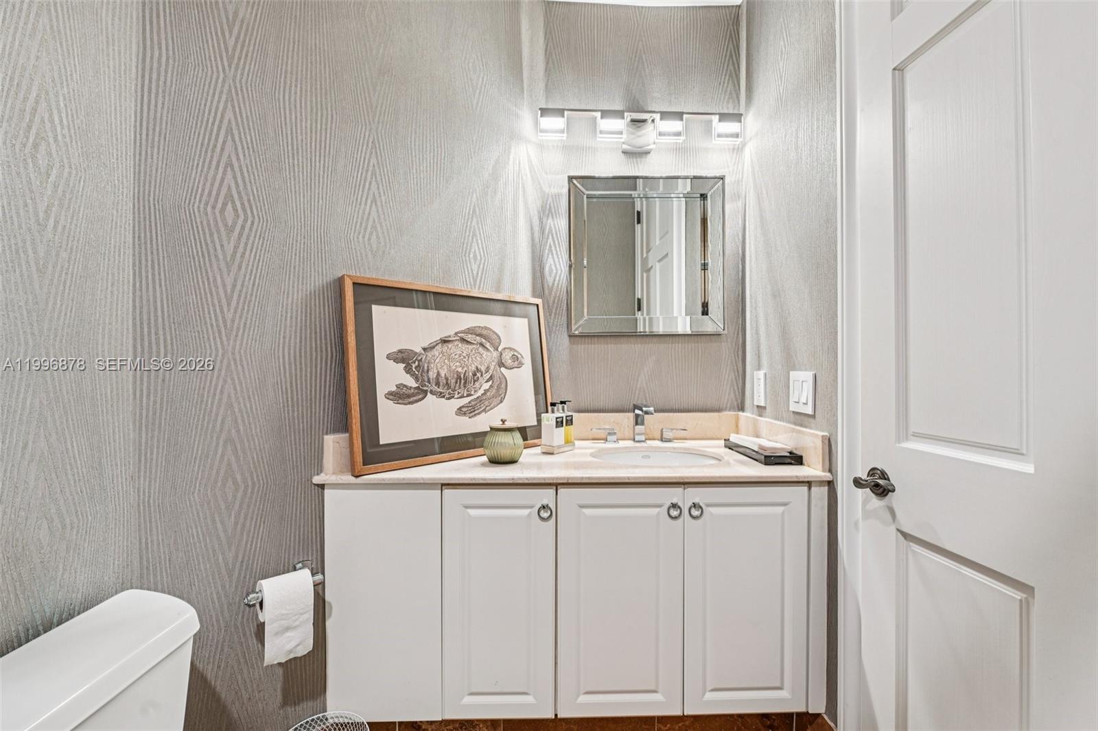 GABLES ON THE GREEN CONDO - Residential Lease