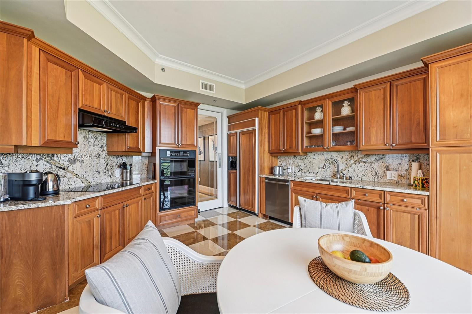 GABLES ON THE GREEN CONDO - Residential Lease