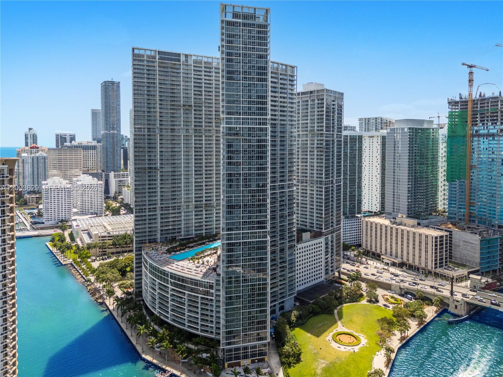 ICON BRICKELL CONDO NO 3 - Residential