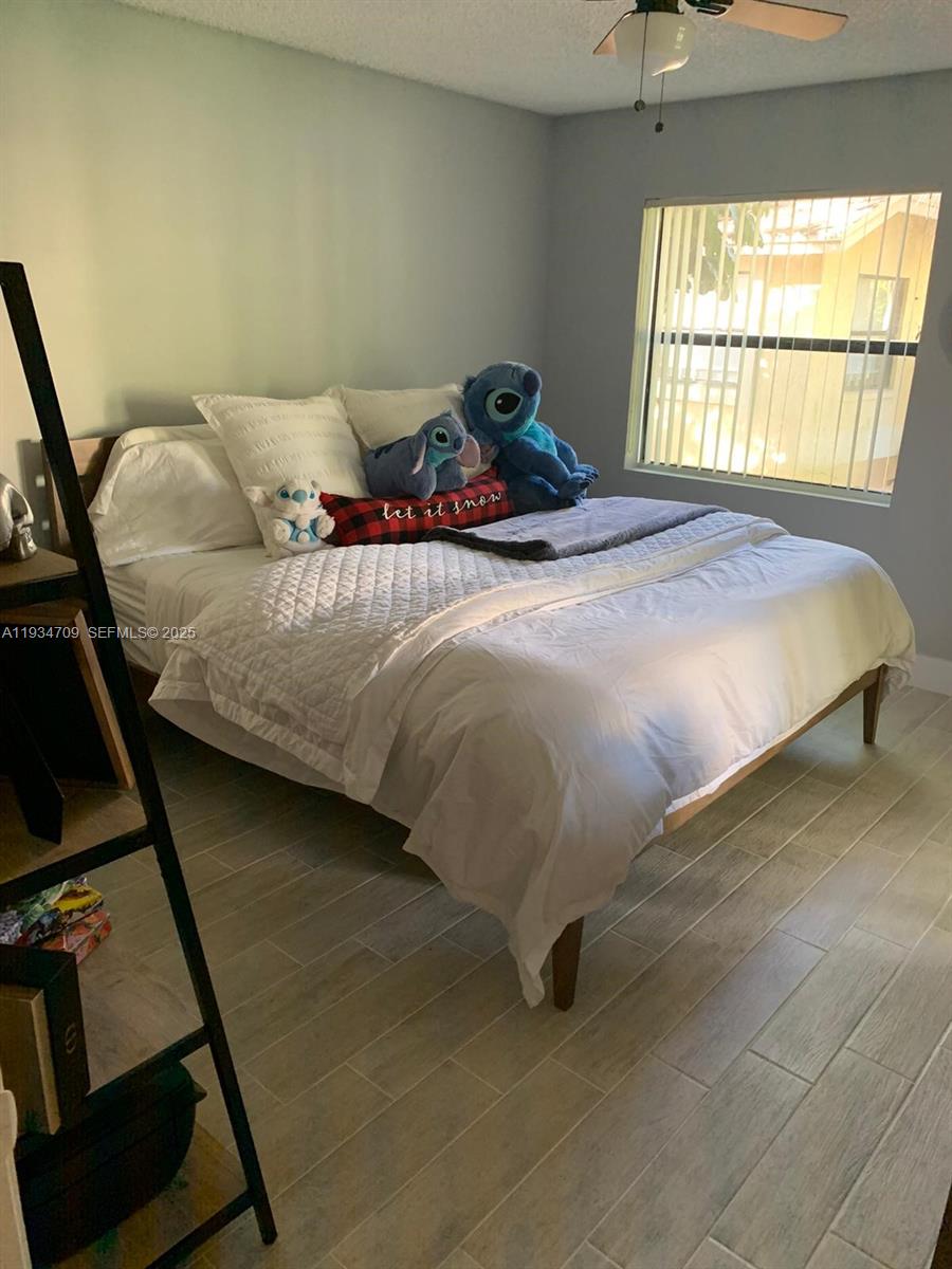 SUMMERBREEZE CONDO - Residential Lease