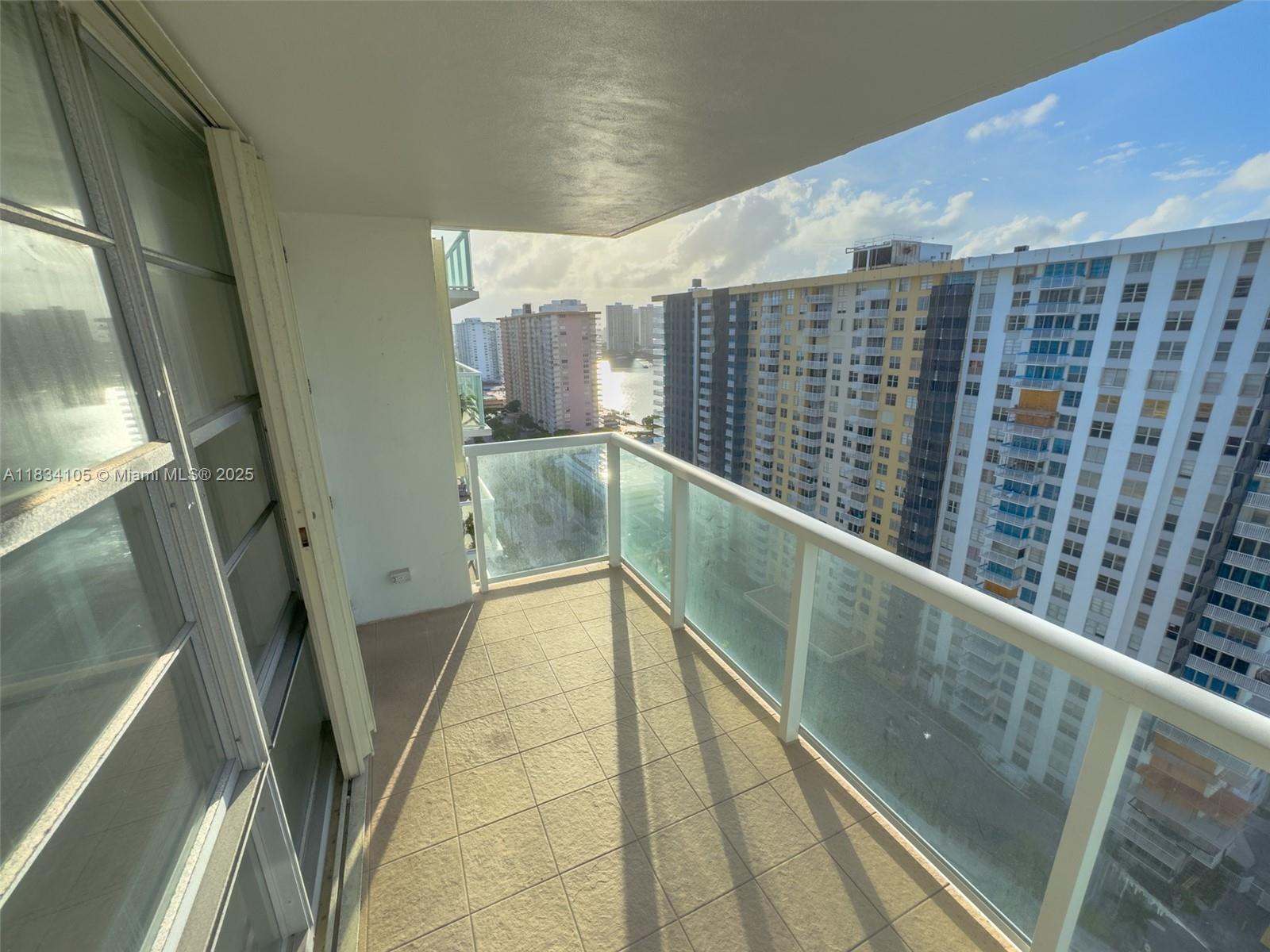 230 174th St 2207